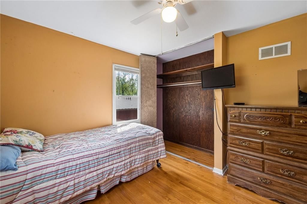 8412 England Street — photo 12
