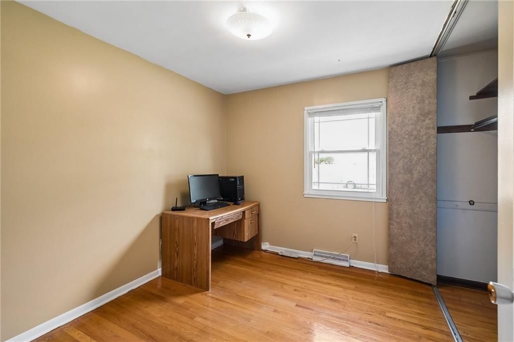 8412 England Street — photo 17