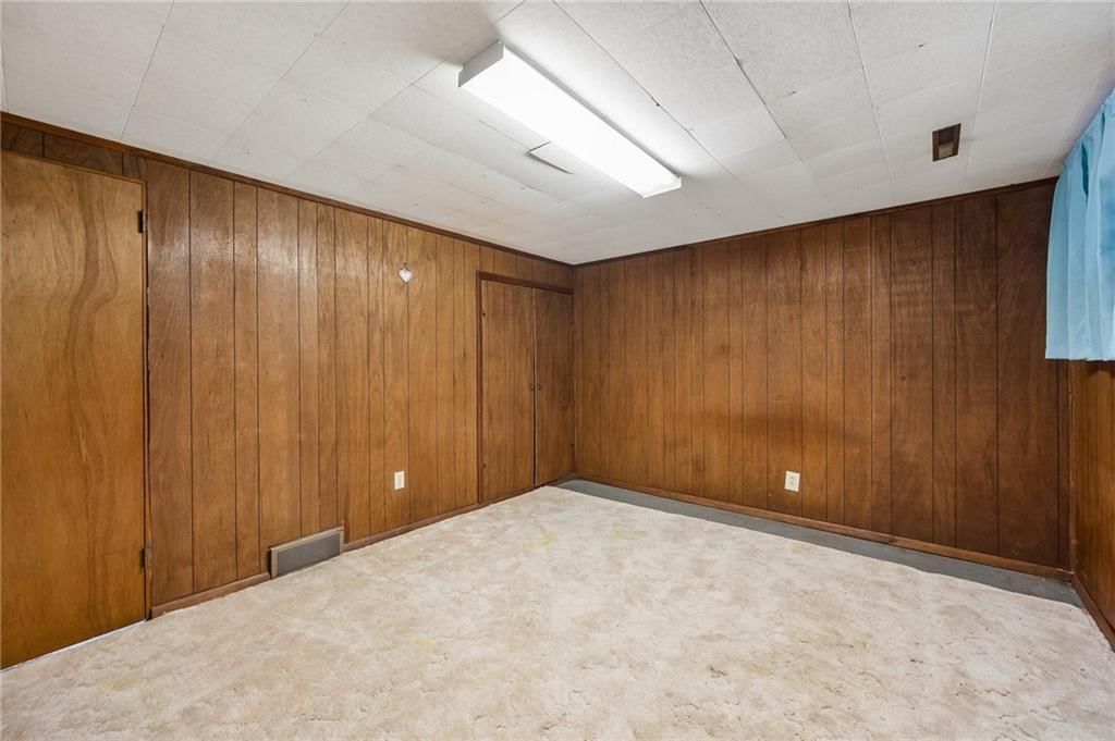 8412 England Street — photo 22