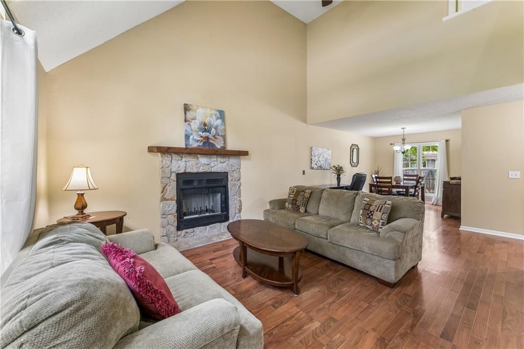 1440 N Lucy Montgomery Way — photo 4