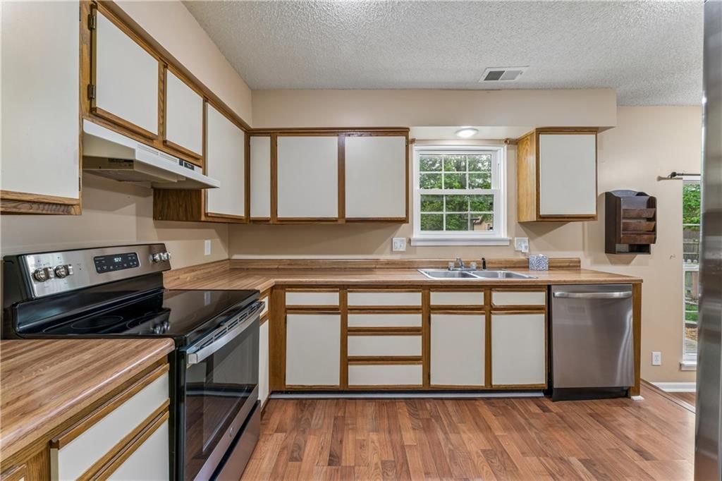 1440 N Lucy Montgomery Way — photo 9