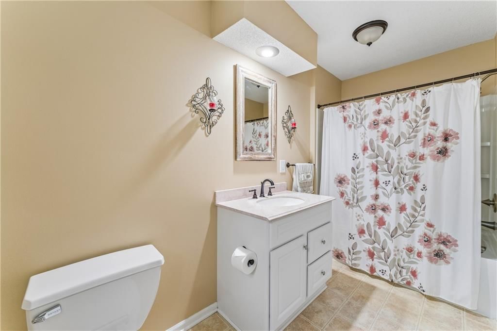 1440 N Lucy Montgomery Way — photo 27