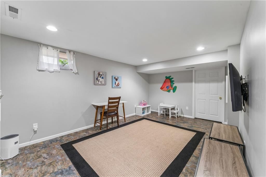 1440 N Lucy Montgomery Way — photo 31