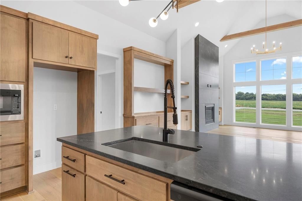 18625 Reinhardt Street — photo 18