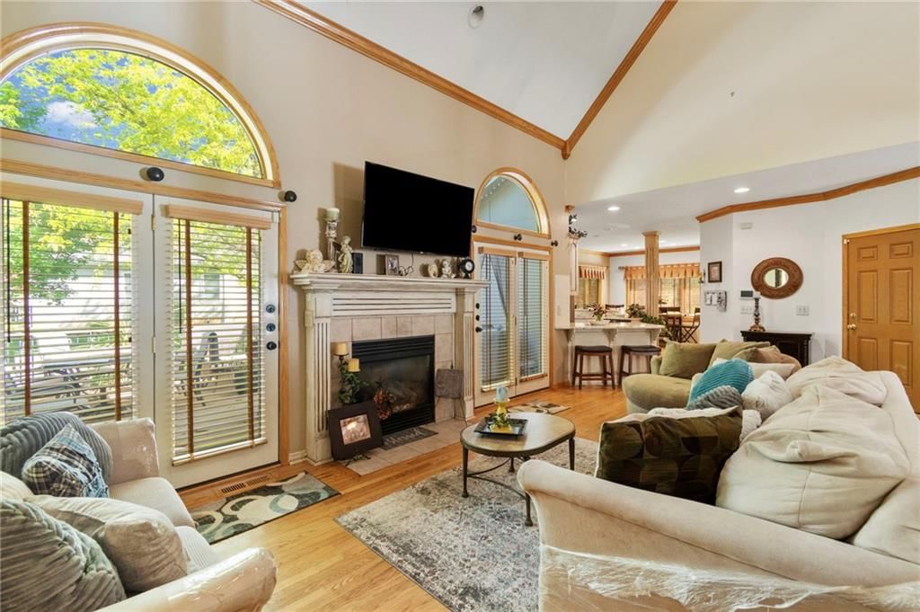 15733 Pine Circle — photo 8