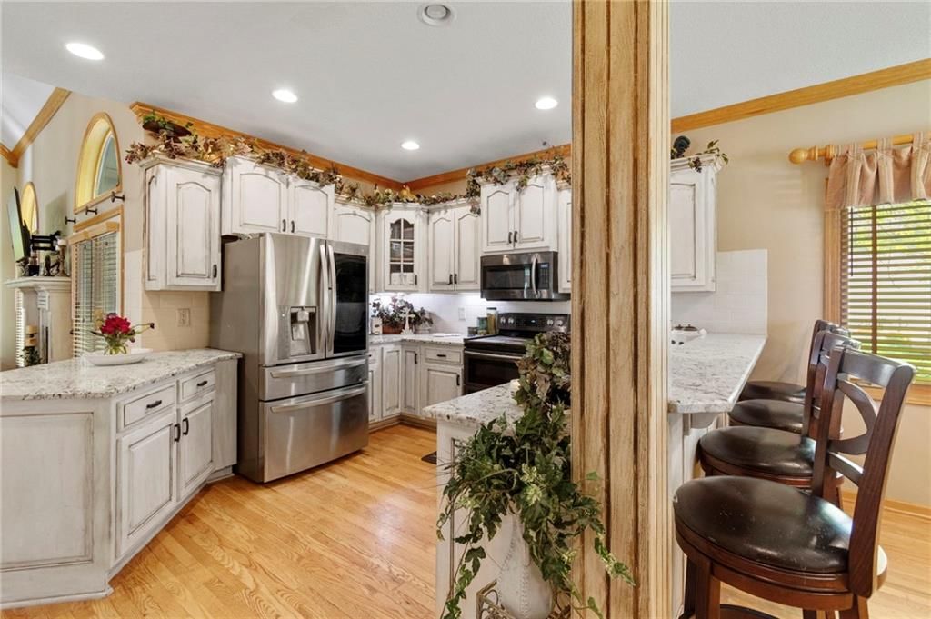 15733 Pine Circle — photo 11
