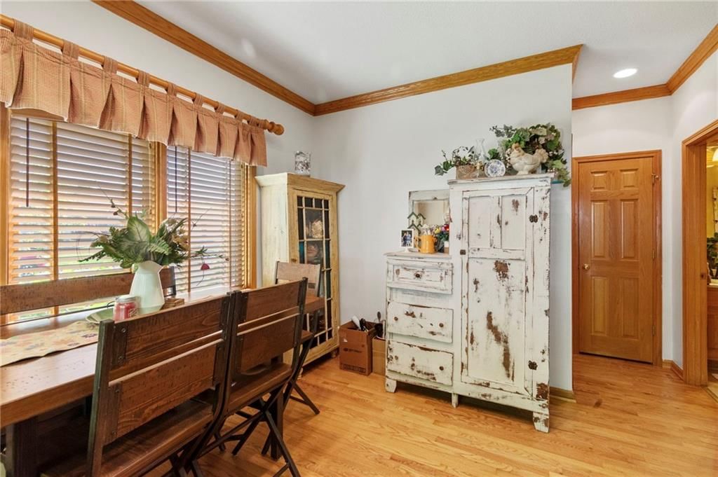 15733 Pine Circle — photo 13