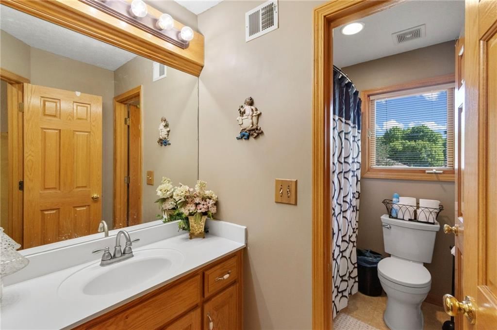 15733 Pine Circle — photo 27