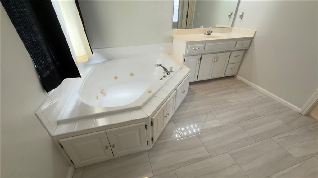 14912 Pine View Drive — photo 21