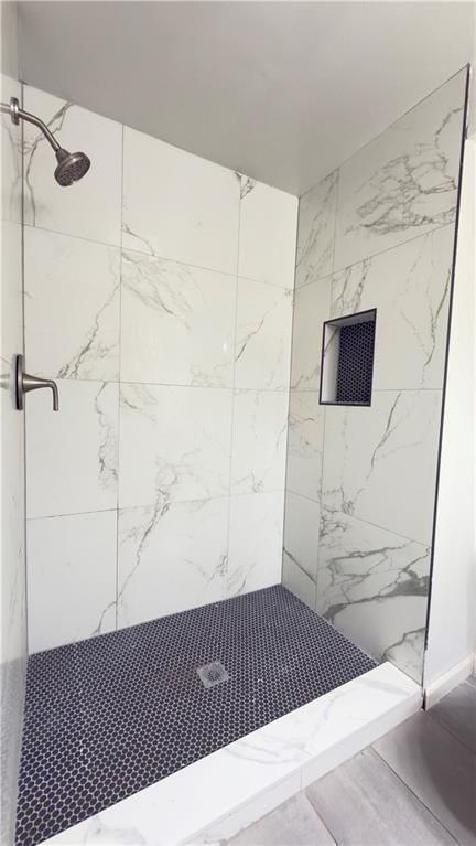 14912 Pine View Drive — photo 35