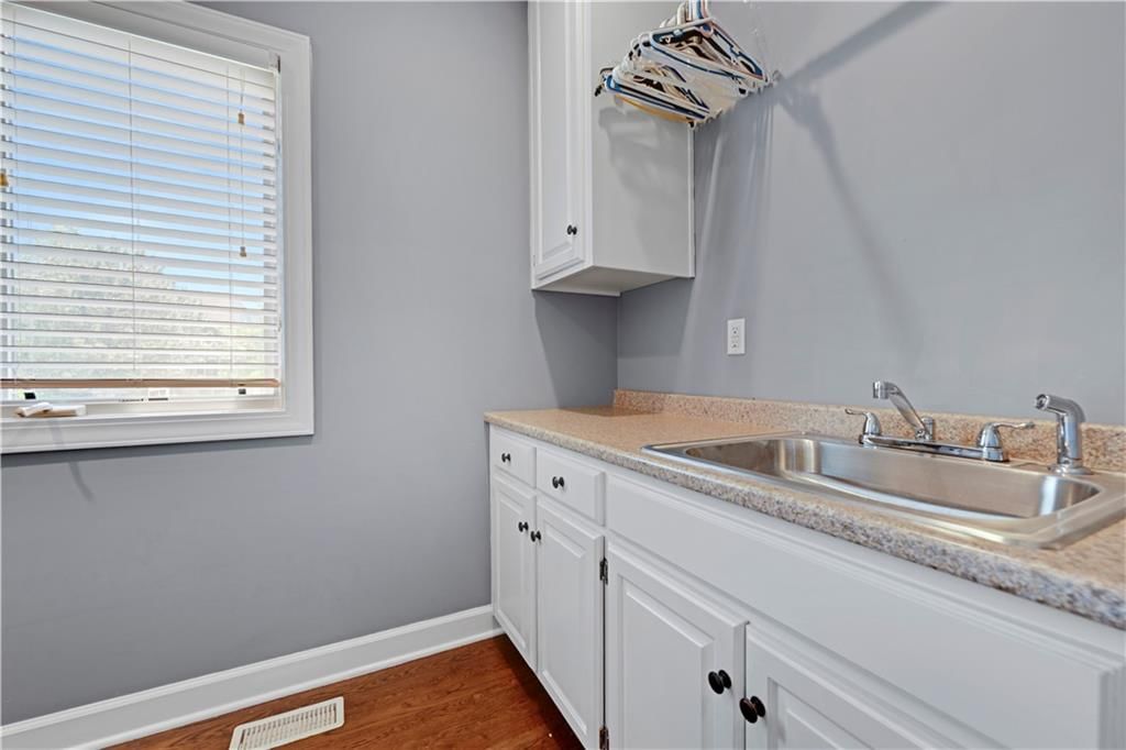 5013 W 150TH Street — photo 27