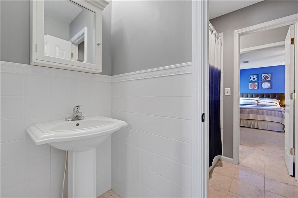 5013 W 150TH Street — photo 32