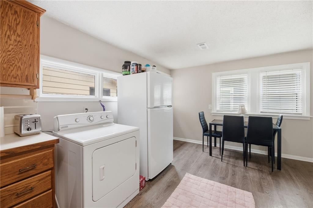 735 S Willow Street — photo 10