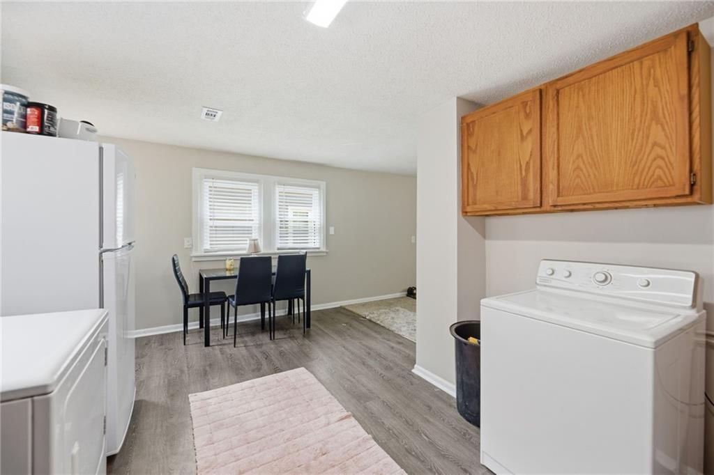 735 S Willow Street — photo 11