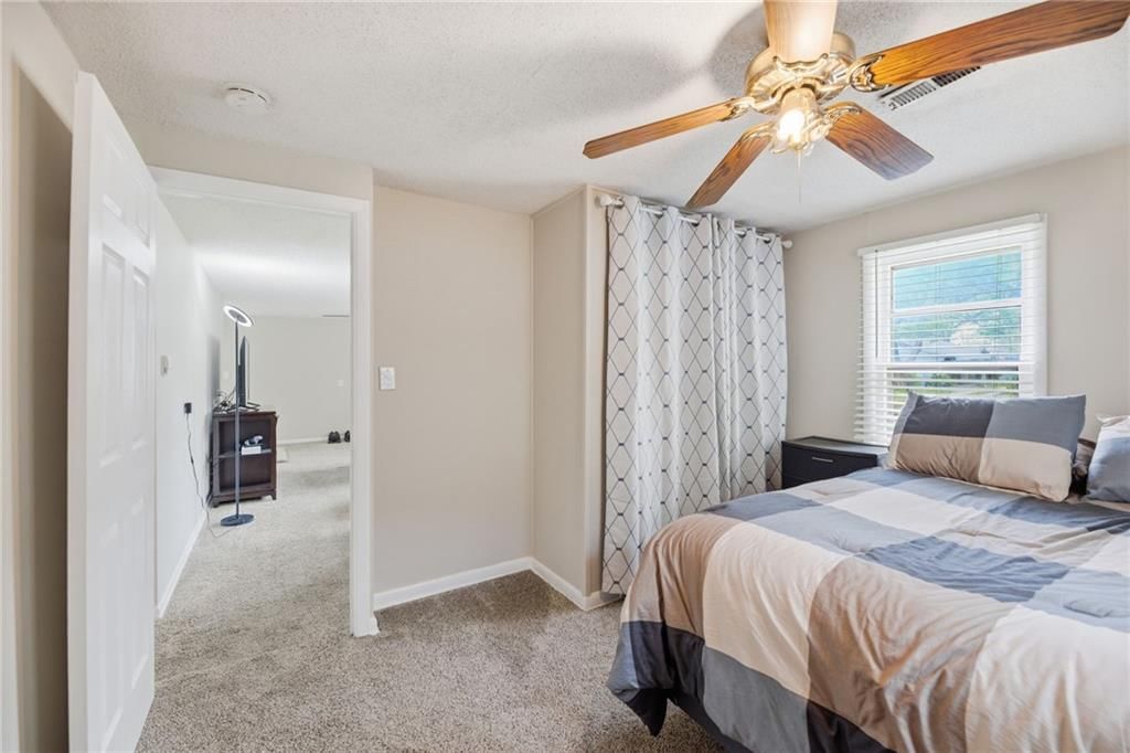 735 S Willow Street — photo 13
