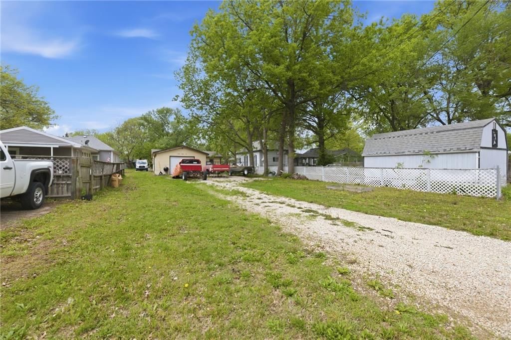 735 S Willow Street — photo 22