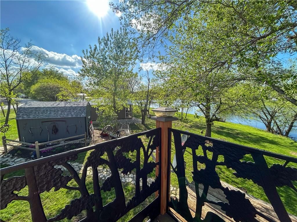 134 N Linn Valley Drive — photo 37