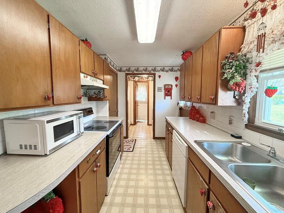 902 S First Street — photo 13