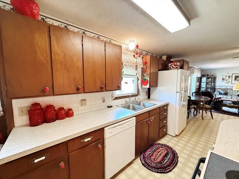 902 S First Street — photo 14