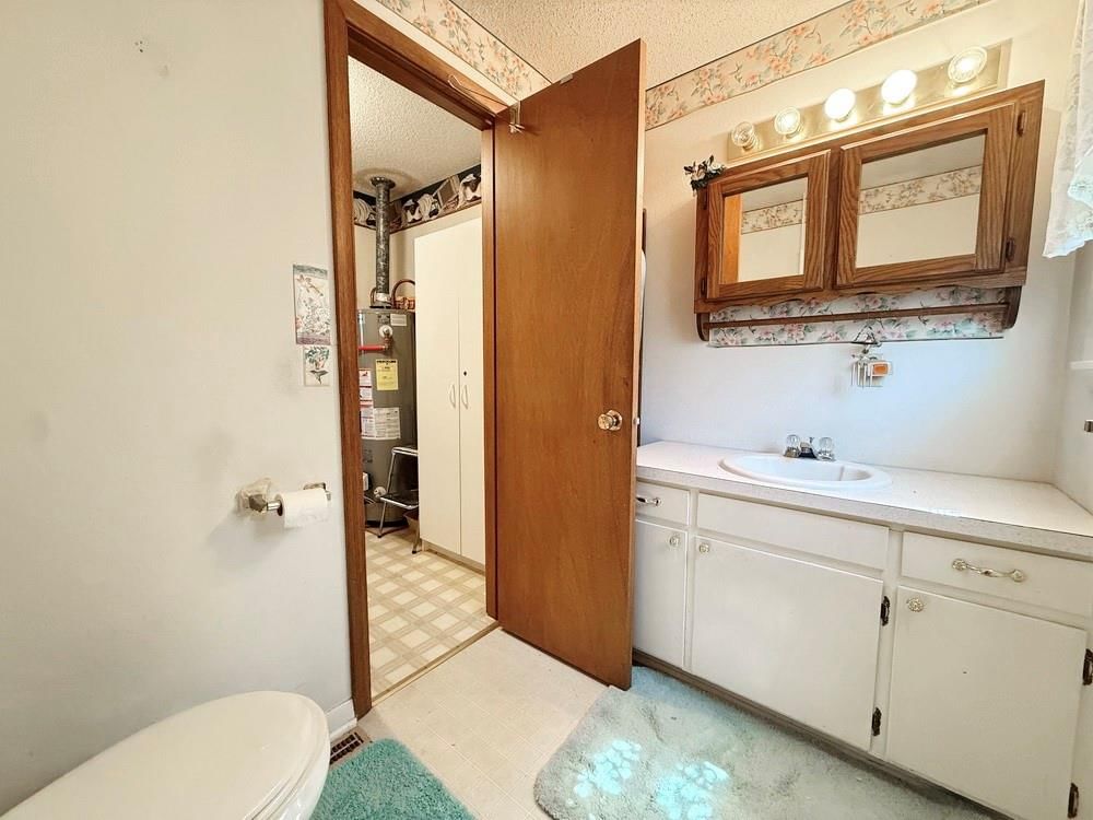 902 S First Street — photo 18