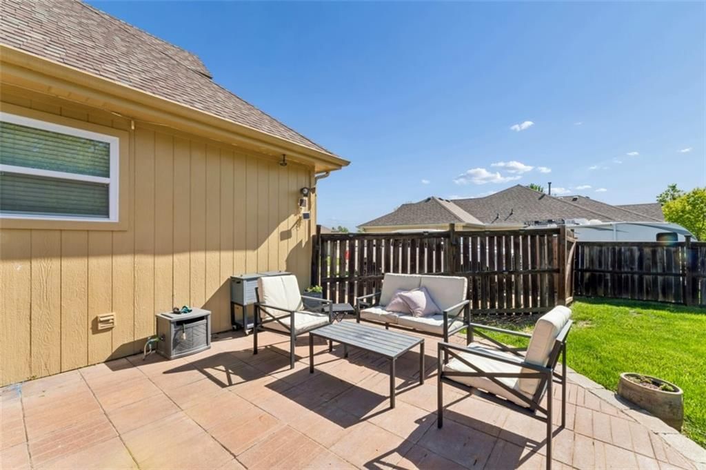 1011 Foxtail Drive — photo 10