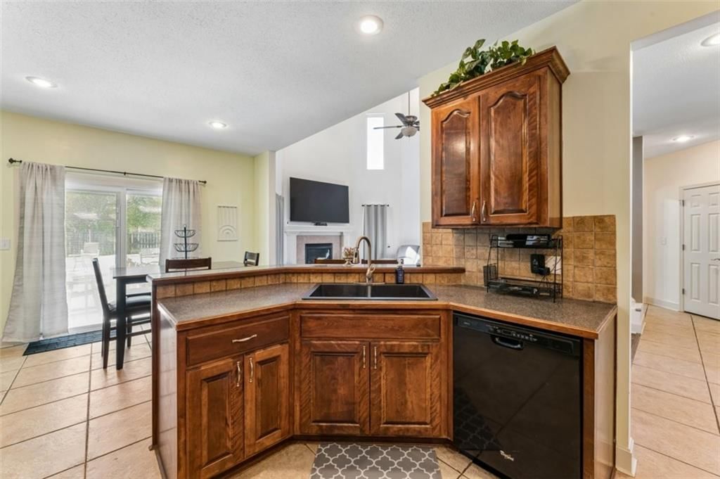 1011 Foxtail Drive — photo 23