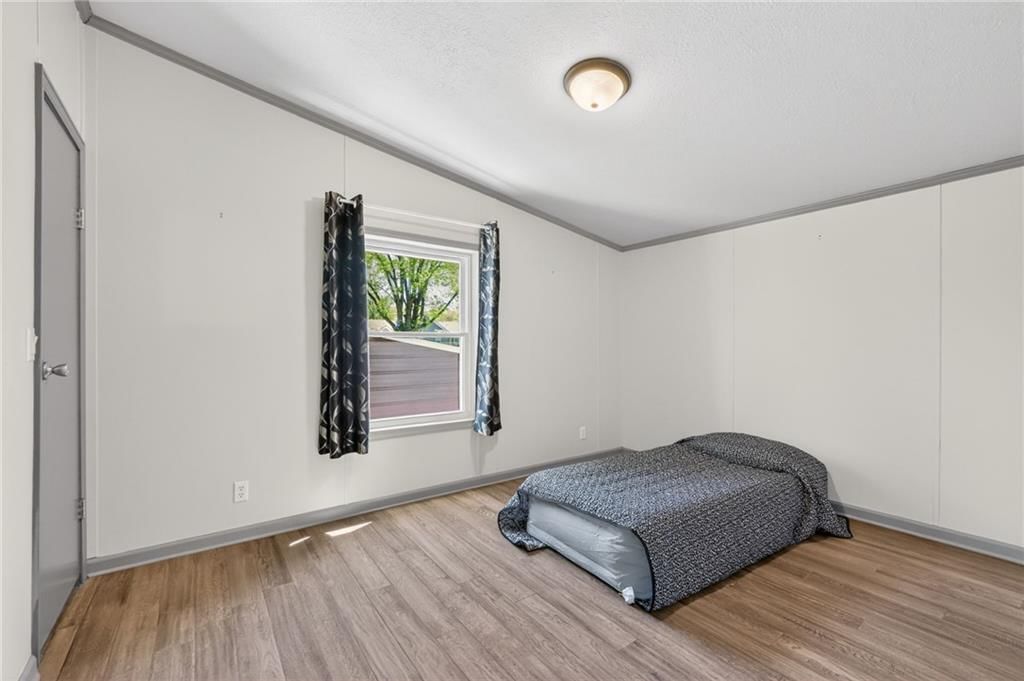 8205 E 255th Terrace — photo 10