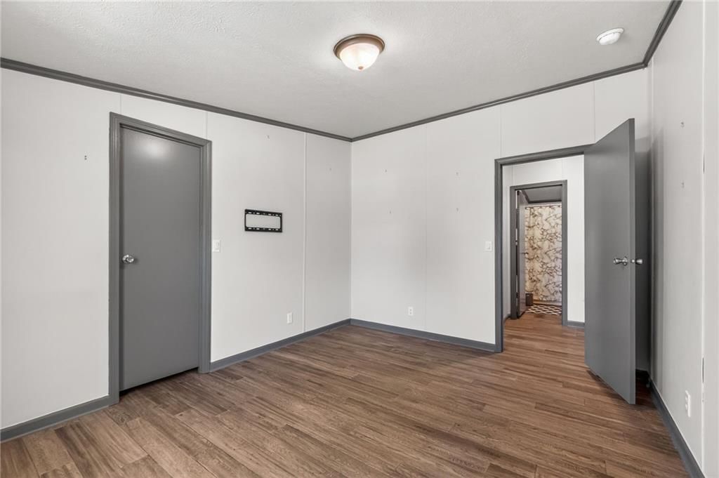 8205 E 255th Terrace — photo 13