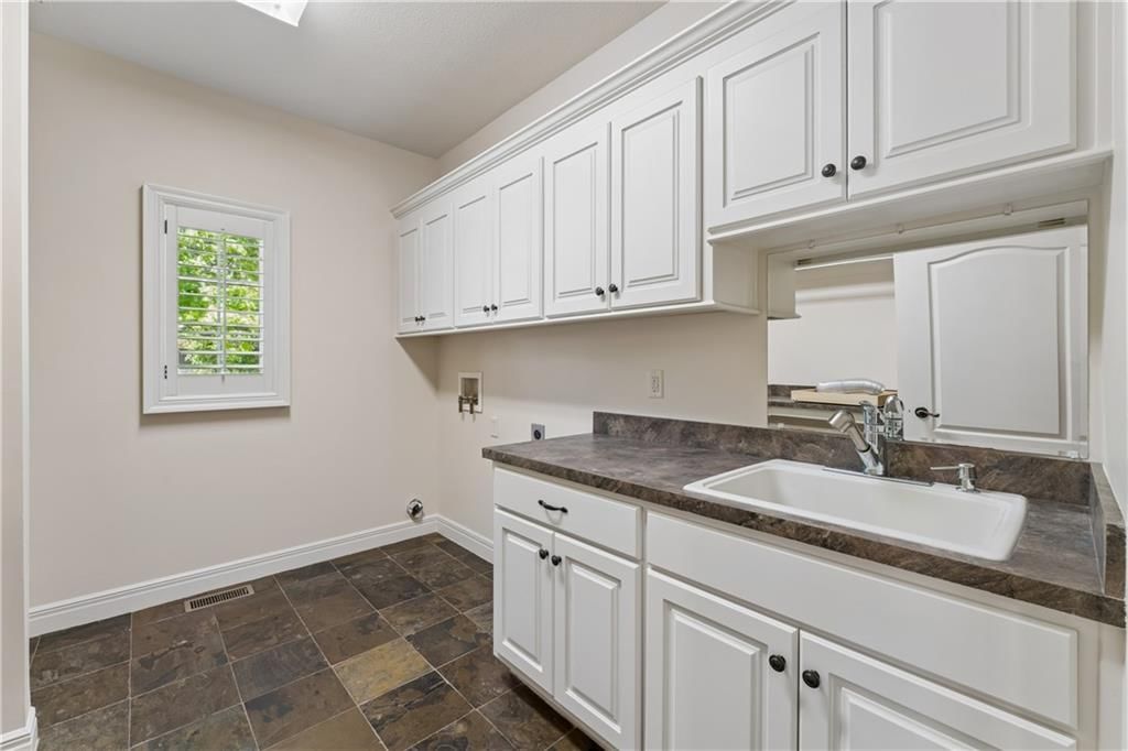 13917 Mastin Street — photo 30