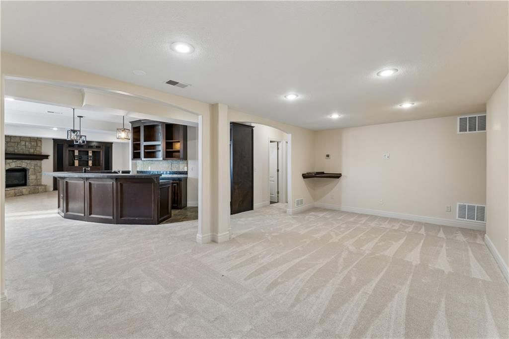 13917 Mastin Street — photo 73