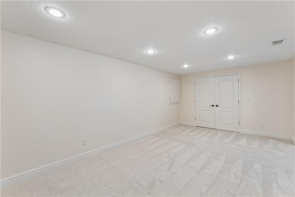 13917 Mastin Street — photo 74
