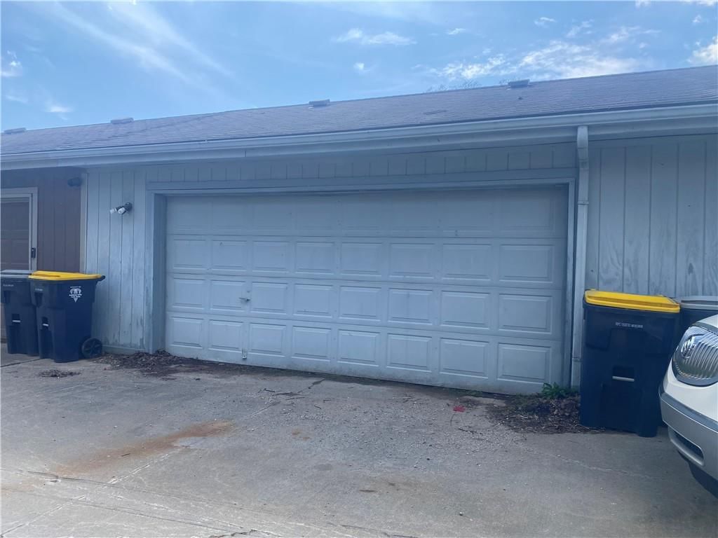 8213 NW Mace Road — photo 8