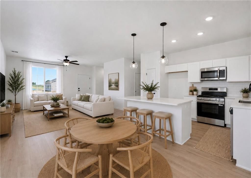 Photo 4 of 28 - 3001 NW 96th Terrace, Kansas City, MO 64154
