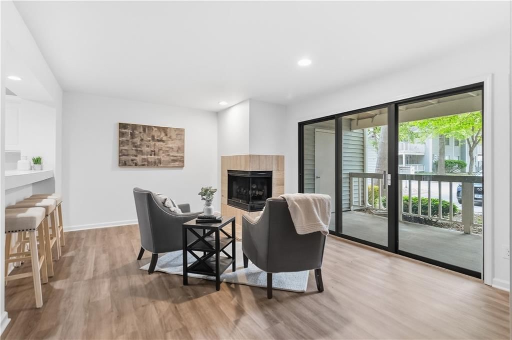 8810 W 106 Terrace — photo 4