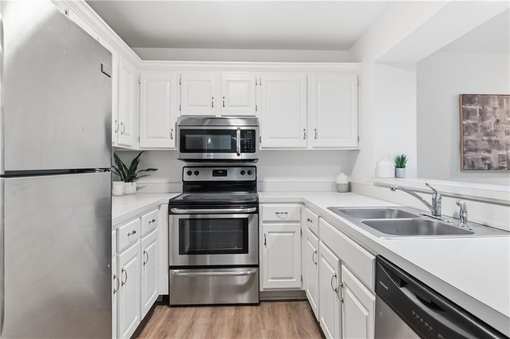 8810 W 106 Terrace — photo 10