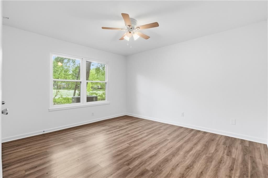 8810 W 106 Terrace — photo 17