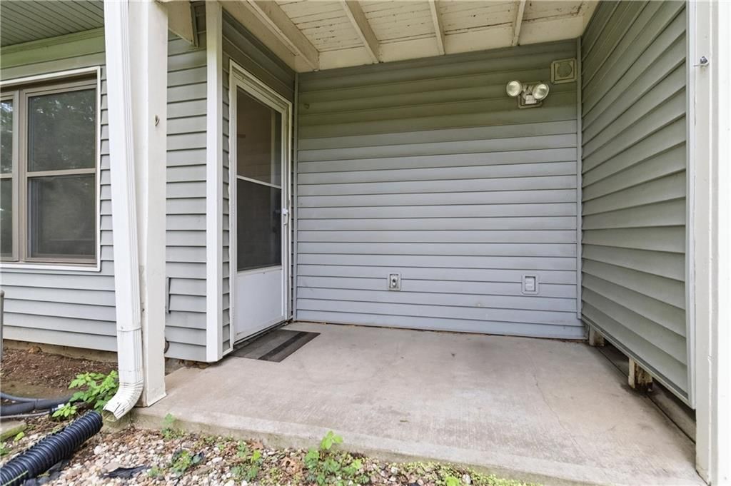 8810 W 106 Terrace — photo 24