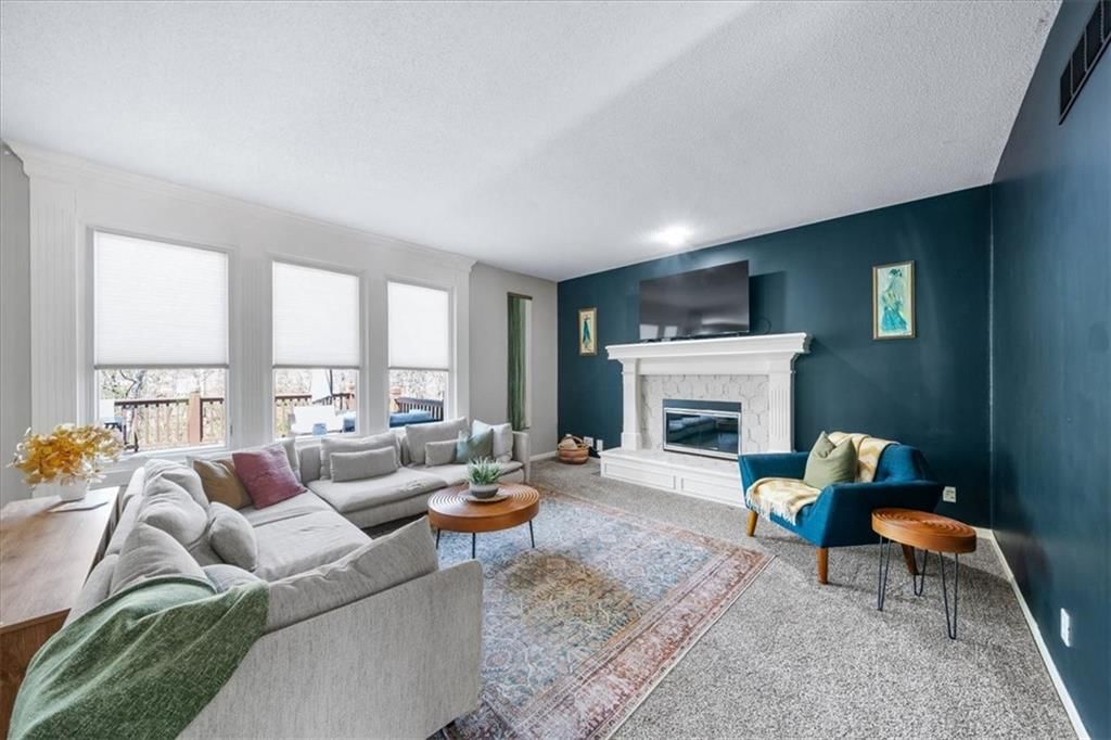 6344 Lakecrest Drive — photo 4