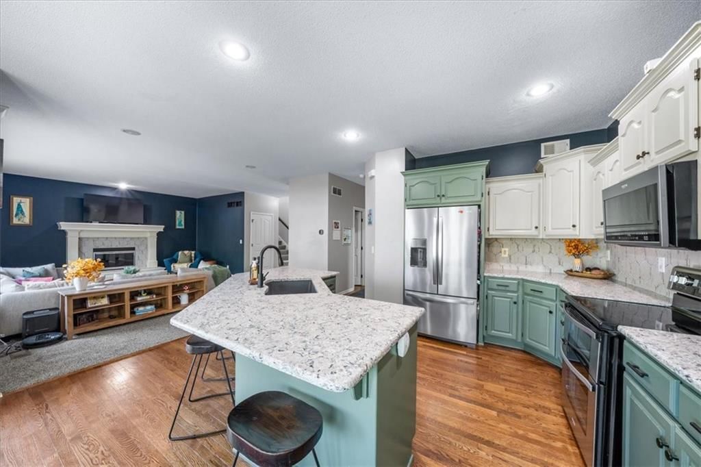 6344 Lakecrest Drive — photo 11