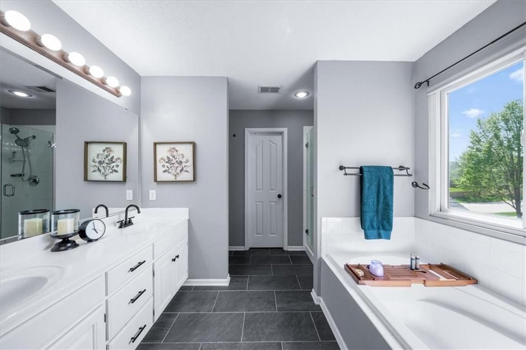 6344 Lakecrest Drive — photo 18