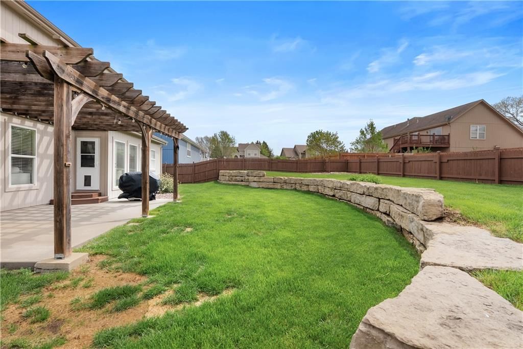 1240 SW Nagona Lane — photo 42