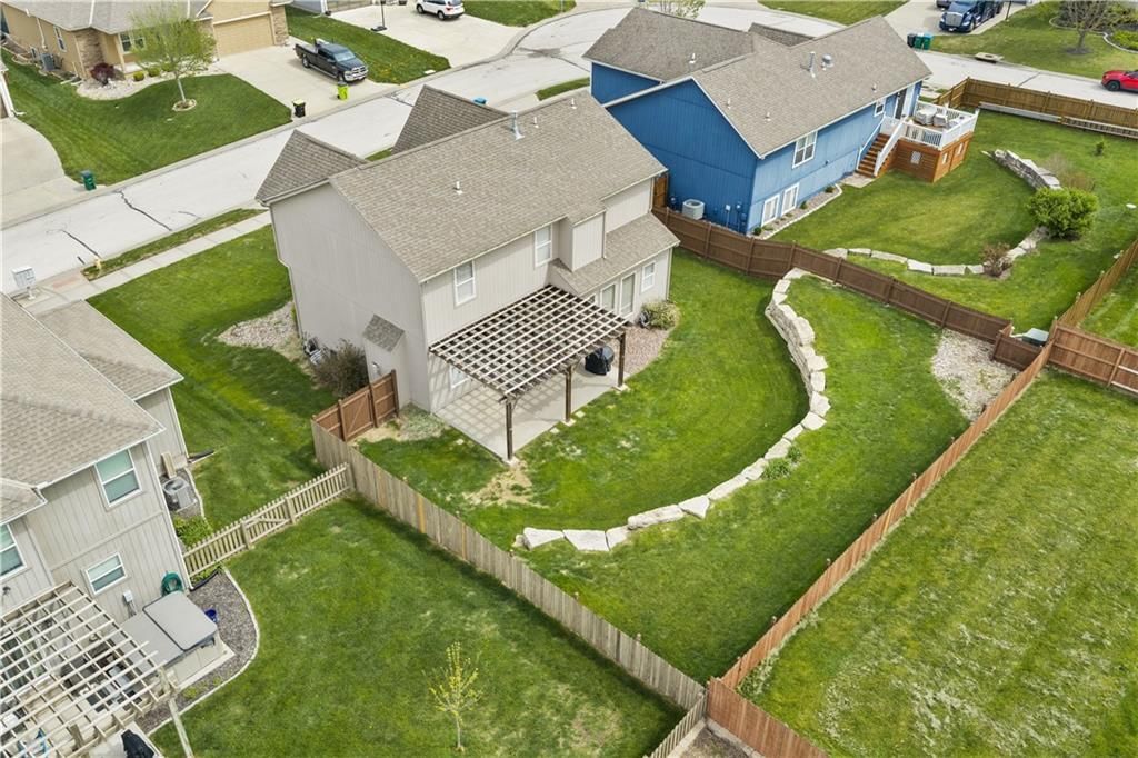 1240 SW Nagona Lane — photo 45
