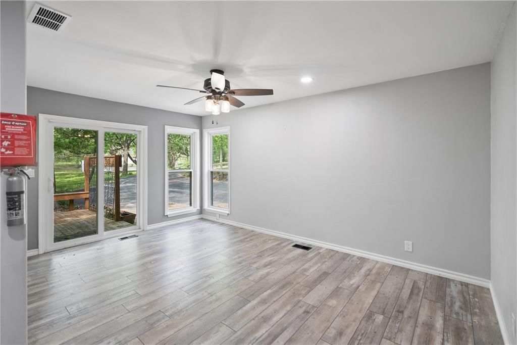 106 Oak Hills Drive — photo 18