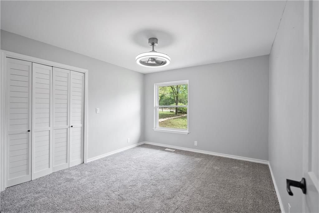 106 Oak Hills Drive — photo 28