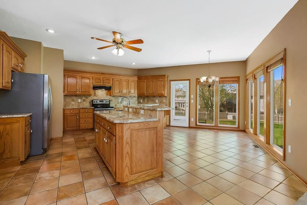 5210 Round Prairie Street — photo 13