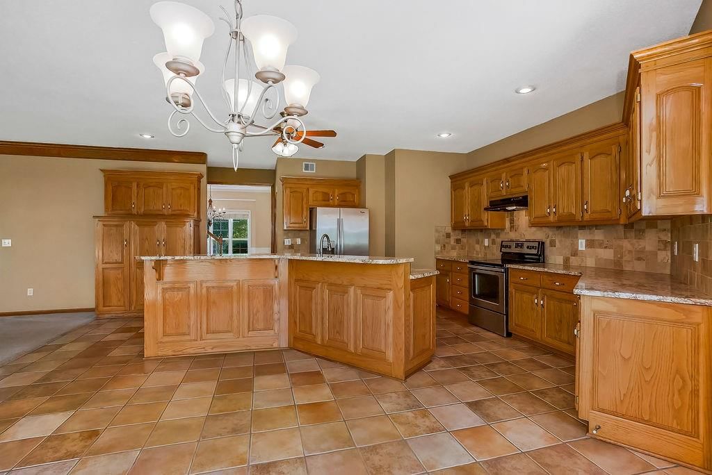 5210 Round Prairie Street — photo 15