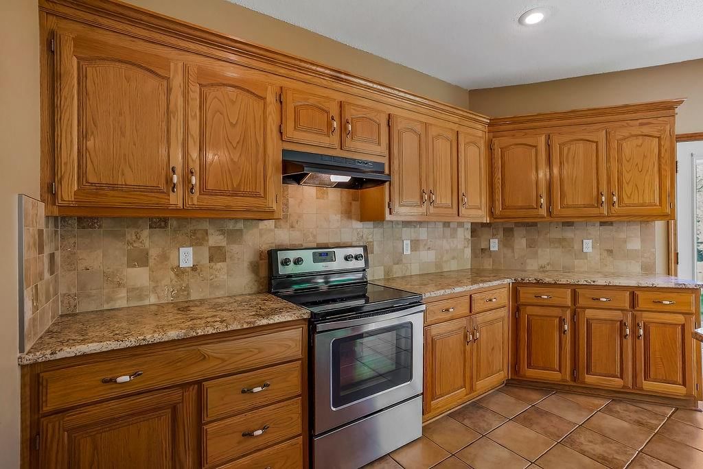 5210 Round Prairie Street — photo 16