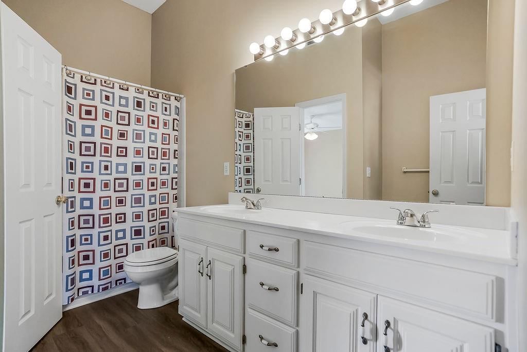 5210 Round Prairie Street — photo 21
