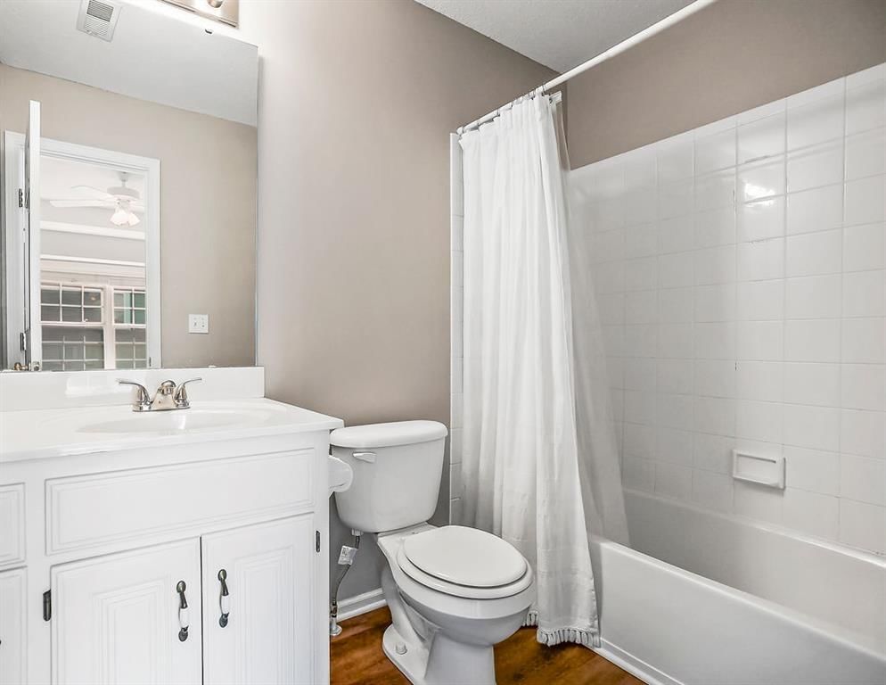 5210 Round Prairie Street — photo 24
