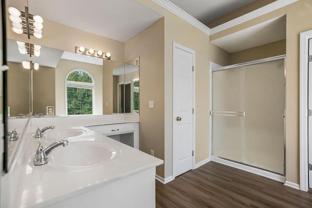 5210 Round Prairie Street — photo 29